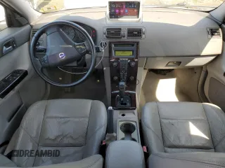 2007 Volvo S40 2.4L with VIN YV1MS382472303617, listed as a Copart auction lot 50399875 with 136,364 mi miles and Salvage Title. Bid and sale history available at carsss.com. Image 8.