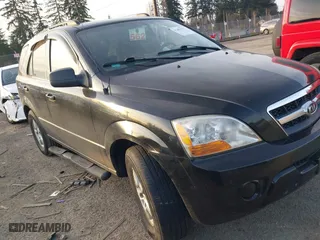 2009 Kia Sorento LX with VIN KNDJC735495896055, listed as a IAAI auction lot 41402972 with 199,349 mi miles. Bid and sale history available at carsss.com. Image 1.