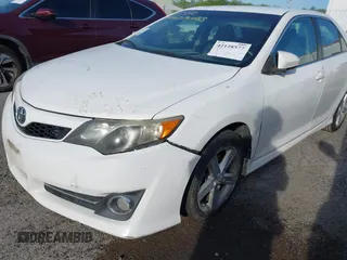 2012 Toyota Camry L with VIN 4T1BF1FK5CU533363, listed as a IAAI auction lot 42128577 with 1 mi miles. Bid and sale history available at carsss.com. Image 6.