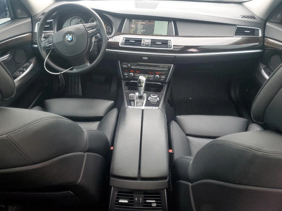 2010 BMW 5 Series Gran Turismo 550i with VIN WBASN4C53AC208654, listed as a Copart auction lot 73879074 with 142,186 mi miles and Salvage Title. Bid and sale history available at carsss.com. Image 8.
