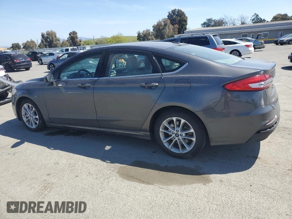 2020 Ford Fusion SE z VIN 3FA6P0LU0LR190090, wystawiony jako Copart lot #54791445 z przebiegiem 166 563 mil mil oraz Szkoda całkowita • Salvage title. Historia ofert i sprzedaży dostępna na DreamBid. Obrazek 2.