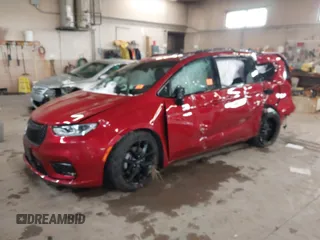 2025 Chrysler Pacifica Limited with VIN 2C4RC3GG6SR519792, listed as a IAAI auction lot 41498523 with Not provided miles and . Bid and sale history available at DreamBid. Image 17.
