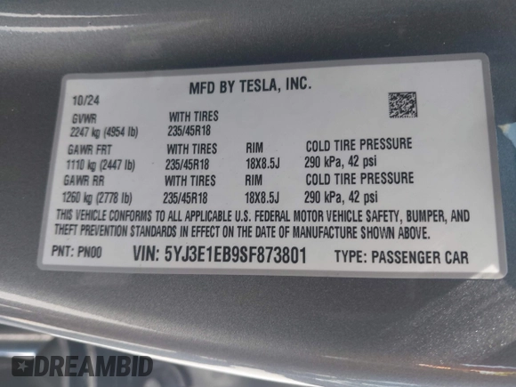 2025 Tesla Model 3 Long Range z VIN 5YJ3E1EB9SF873801, wystawiony jako IAAI lot #42141255 z przebiegiem 1612 mil mil oraz . Historia ofert i sprzedaży dostępna na DreamBid. Obrazek 9.