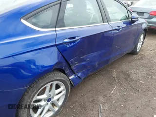 2016 Ford Fusion SE с VIN 3FA6P0H70GR300466, выставлен на аукционе IAAI как лот 42454645 с пробегом 130 687 миль миль и . История ставок и продаж доступна на DreamBid. Изображение 6.
