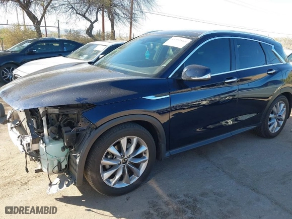 2020 Infiniti QX50 LUXE with VIN 3PCAJ5M17LF109157, listed as a IAAI auction lot 41593864 with 27,895 mi miles. Bid and sale history available at carsss.com. Image 6.