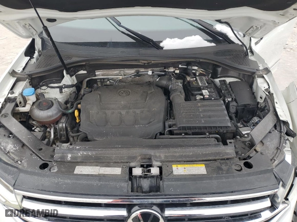 2022 Volkswagen Tiguan SEL R-Line with VIN 3VV4B7AX3NM038974, listed as a Copart auction lot 43958685 with 56,940 mi miles and Non Repairable. Bid and sale history available at carsss.com. Image 12.