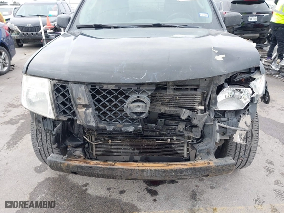2012 Nissan Pathfinder SV with VIN 5N1AR1NN0CC634556, listed as a IAAI auction lot 41277695 with 197,406 mi miles. Bid and sale history available at carsss.com. Image 6.