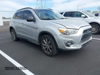2013 Mitsubishi Outlander Sport LE with VIN 4A4AP5AUXDE024421, listed as a IAAI auction lot 41854562 with 165,575 mi miles. Bid and sale history available at carsss.com. Image 1.