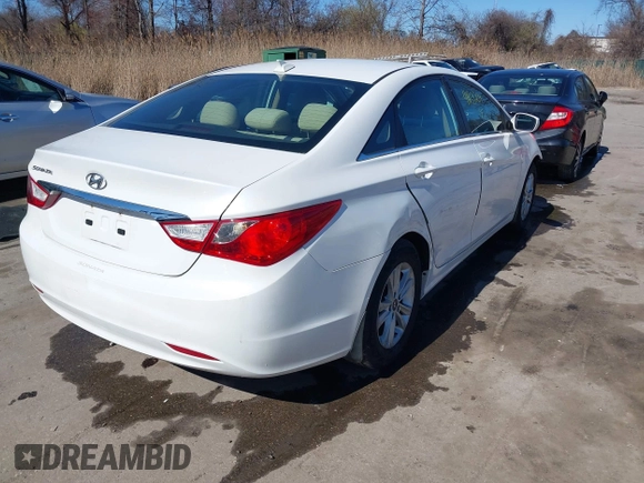 2012 Hyundai Sonata GLS with VIN 5NPEB4AC0CH452098, listed as a IAAI auction lot 41859204 with 172,755 mi miles and . Bid and sale history available at carsss.com. Image 4.