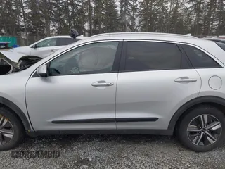 2021 Kia Niro LX with VIN KNDCB3LC0M5471220, listed as a IAAI auction lot 41552830 with 55,688 mi miles. Bid and sale history available at carsss.com. Image 15.