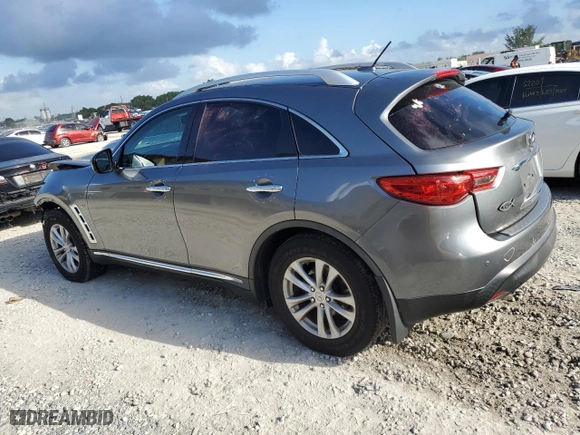 2017 Infiniti QX70 with VIN JN8CS1MW0HM411502, listed as a Copart auction lot 61092504 with 43,814 mi miles and Salvage Title. Bid and sale history available at carsss.com. Image 2.