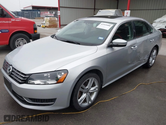 2015 Volkswagen Passat SE с VIN 1VWBV7A39FC031487, выставлен на аукционе IAAI как лот 41945088 с пробегом 171 742 миль миль и . История ставок и продаж доступна на DreamBid. Изображение 2.