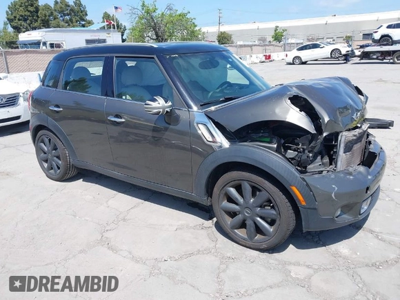 2012 MINI Countryman S with VIN WMWZC3C53CWL83664, listed as a IAAI auction lot 42062673 with 102,615 mi miles and . Bid and sale history available at DreamBid. Image 1.
