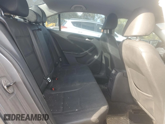 2011 Volkswagen Jetta Sedan SE with VIN 3VWDX7AJ1BM133053, listed as a Copart auction lot 84618424 with 96,582 mi miles and Salvage Title. Bid and sale history available at carsss.com. Image 10.
