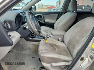2010 Toyota RAV4 с VIN 2T3ZF4DV6AW038204, выставлен на аукционе Copart как лот 61936535 с пробегом 130 089 миль миль и Чистый • Clean title. История ставок и продаж доступна на DreamBid. Изображение 7.