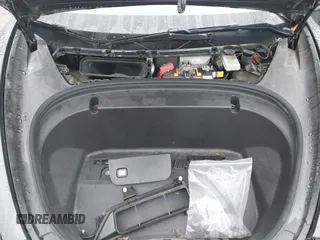 2020 Tesla Model 3 Long Range z VIN 5YJ3E1EBXLF770064, wystawiony jako IAAI lot #41424909 z przebiegiem 96 972 mil mil oraz . Historia ofert i sprzedaży dostępna na DreamBid. Obrazek 10.