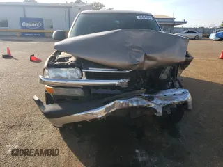 2004 Chevrolet Suburban LS with VIN 1GNEC16Z14R297295, listed as a Copart auction lot 82464884 with 0 mi miles and Salvage Title. Bid and sale history available at carsss.com. Image 5.
