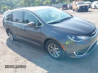 2020 Chrysler Pacifica Touring with VIN 2C4RC1FG6LR120775, listed as a IAAI auction lot 42562876 with 119,853 mi miles and . Bid and sale history available at DreamBid. Image 1.