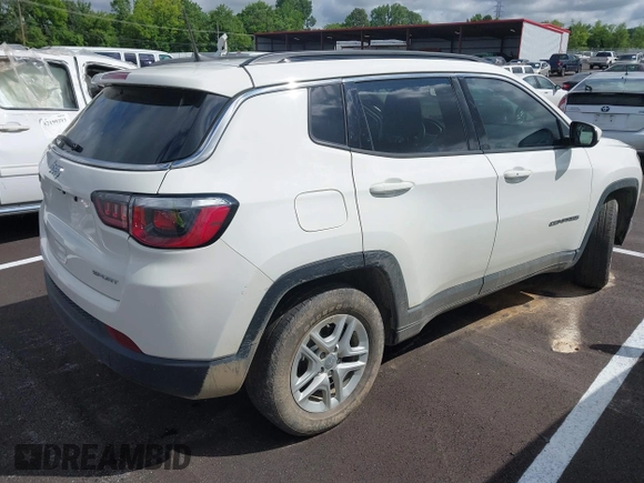 2020 Jeep Compass Sport с VIN 3C4NJCAB2LT219828, выставлен на аукционе IAAI как лот 42315203 с пробегом 17 507 миль миль и . История ставок и продаж доступна на DreamBid. Изображение 4.