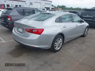 2018 Chevrolet Malibu LT z VIN 1G1ZD5ST7JF150565, wystawiony jako IAAI lot #42069844 z przebiegiem 180 382 mil mil oraz . Historia ofert i sprzedaży dostępna na DreamBid. Obrazek 4.