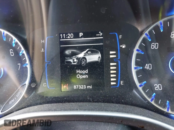 2018 Chrysler Pacifica Touring L with VIN 2C4RC1BG4JR204161, listed as a IAAI auction lot 41737734 with 87,323 mi miles and . Bid and sale history available at DreamBid. Image 16.