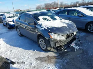 2015 Nissan Sentra S with VIN 3N1AB7APXFY285732, listed as a IAAI auction lot 41591212 with 137,721 mi miles. Bid and sale history available at carsss.com. Image 1.