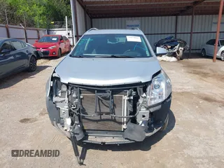 2015 Cadillac SRX Luxury Collection with VIN 3GYFNBE38FS576165, listed as a IAAI auction lot 41974066 with 95,832 mi miles. Bid and sale history available at carsss.com. Image 13.