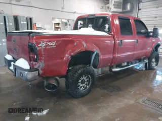 2002 Ford Super Duty F-250 XL with VIN 1FTNW21F52EB32227, listed as a IAAI auction lot 41589142 with 204,441 mi miles. Bid and sale history available at carsss.com. Image 4.