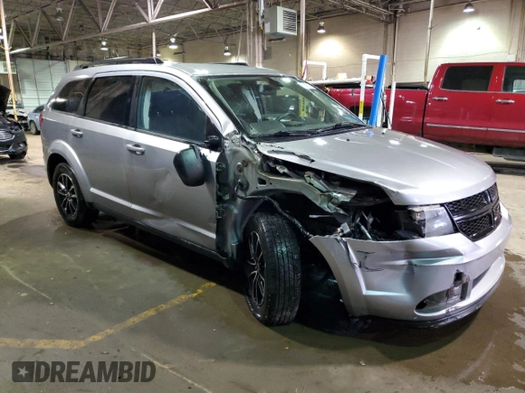 2018 Dodge Journey SE with VIN 3C4PDCAB6JT520826, listed as a Copart auction lot 86358084 with 121,342 mi miles and Clean Title. Bid and sale history available at carsss.com. Image 4.