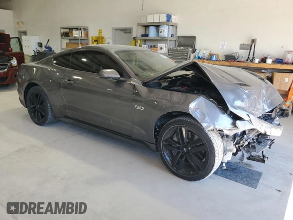 2021 Ford Mustang GT z VIN 1FA6P8CF3M5148372, wystawiony jako Copart lot #50821305 z przebiegiem 56 312 mil mil oraz Szkody całkowita. Historia ofert i sprzedaży dostępna na DreamBid. Obrazek 4.