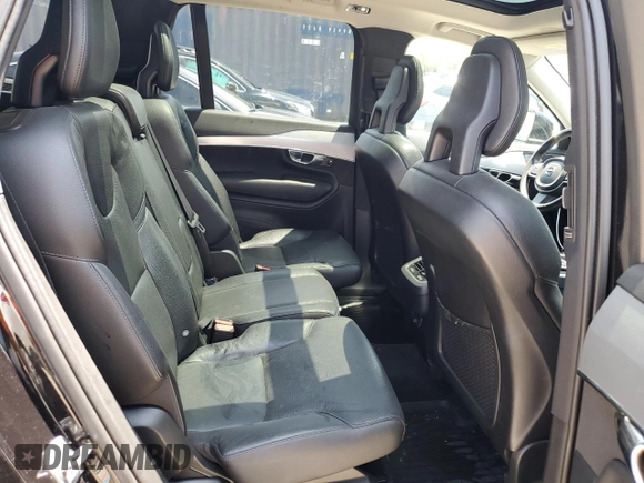 2017 Volvo XC90 Momentum with VIN YV4A22PK9H1106953, listed as a Copart auction lot 60252415 with 85,156 mi miles and Clean title. Bid and sale history available at DreamBid. Image 10.