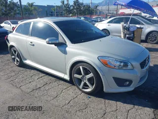 2013 Volvo C30 T5 with VIN YV1672MKXD2310755, listed as a IAAI auction lot 41830015 with 186,582 mi miles and . Bid and sale history available at DreamBid. Image 1.
