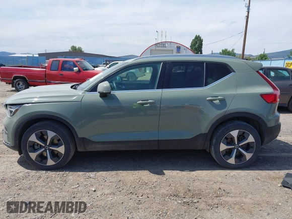 2023 Volvo XC40 Plus Bright Theme with VIN YV4L12UNXP2930656, listed as a IAAI auction lot 42524396 with 58,185 mi miles and . Bid and sale history available at DreamBid. Image 14.