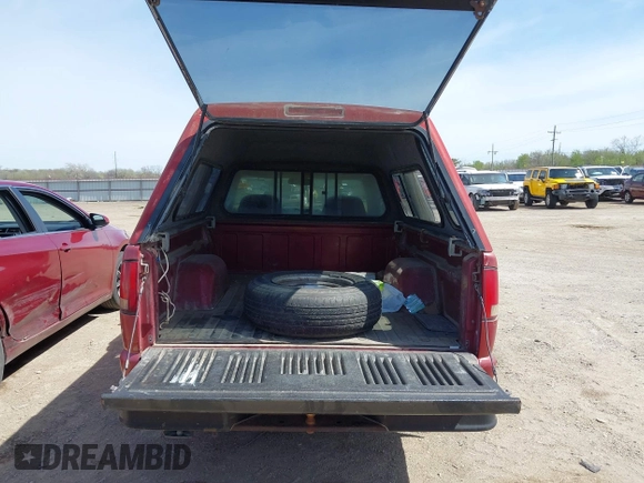 1996 Chevrolet S-10 with VIN 1GCCS1448TK120616, listed as a IAAI auction lot 41840605 with 251,506 mi miles and . Bid and sale history available at DreamBid. Image 16.