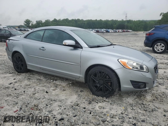 2011 Volvo C70 z VIN YV1672MC7BJ116079, wystawiony jako Copart lot #54872745 z przebiegiem 100 464 mil mil oraz Szkoda całkowita • Salvage title. Historia ofert i sprzedaży dostępna na DreamBid. Obrazek 4.