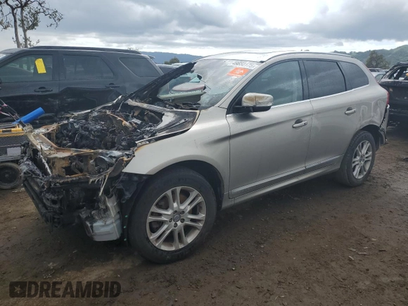 2016 Volvo XC60 T5 Drive-E Premier с VIN YV440MDK9G2784999, выставлен на аукционе Copart как лот 49850175 с пробегом Не указан миль и На запчасти • Non repairable. История ставок и продаж доступна на DreamBid. Изображение 1.