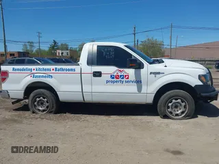 2013 Ford F-150 XL z VIN 1FTMF1CF7DFB08267, wystawiony jako IAAI lot #42229975 z przebiegiem 111 300 mil mil oraz . Historia ofert i sprzedaży dostępna na DreamBid. Obrazek 13.