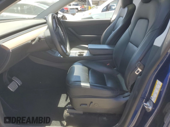 2022 Tesla Model Y Performance z VIN 7SAYGDEF6NF337710, wystawiony jako Copart lot #60200985 z przebiegiem 101 168 mil mil oraz Szkoda całkowita • Salvage title. Historia ofert i sprzedaży dostępna na DreamBid. Obrazek 7.