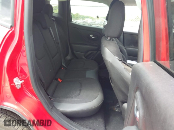 2022 Jeep Renegade Latitude with VIN ZACNJDB16NPN82636, listed as a IAAI auction lot 42501579 with 62,382 mi miles and . Bid and sale history available at DreamBid. Image 8.