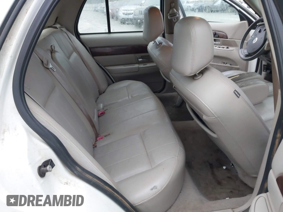 2010 Mercury Grand Marquis LS z VIN 2MEBM7FV5AX606873, wystawiony jako IAAI lot #42216310 z przebiegiem 198 896 mil mil oraz . Historia ofert i sprzedaży dostępna na DreamBid. Obrazek 8.