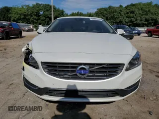 2015 Volvo S60 T5 Drive-E Platinum with VIN YV140MFD2F1313163, listed as a Copart auction lot 59935724 with 97,714 mi miles and Salvage Title. Bid and sale history available at carsss.com. Image 5.