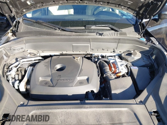 2023 Volvo XC90 Plus with VIN YV4H600N1P1931864, listed as a IAAI auction lot 41441737 with 31,429 mi miles and . Bid and sale history available at DreamBid. Image 10.