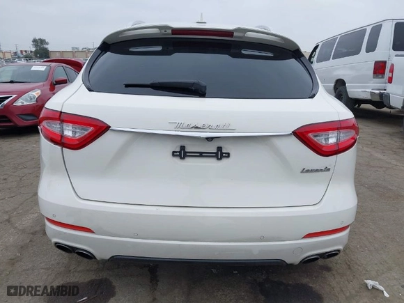 2017 Maserati Levante S with VIN ZN661YUS3HX224978, listed as a IAAI auction lot 41808765 with 1 mi miles. Bid and sale history available at carsss.com. Image 15.