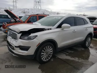 2019 Lincoln MKC Standard with VIN 5LMCJ1D9XKUL26787, listed as a Copart auction lot 40276364 with 81,052 mi miles. Bid and sale history available at carsss.com. Image 1.