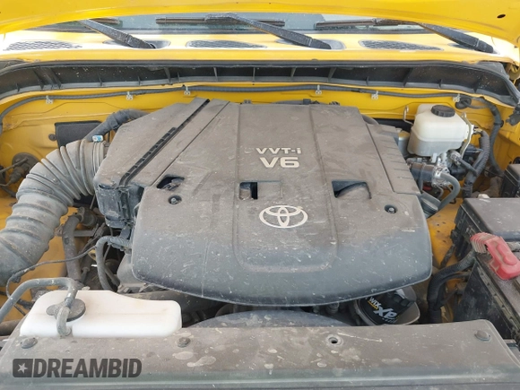 2007 Toyota FJ Cruiser with VIN JTEBU11F670079735, listed as a IAAI auction lot 41722033 with 171,088 mi miles. Bid and sale history available at carsss.com. Image 10.
