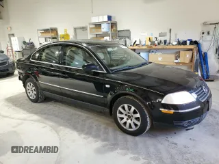 2001 Volkswagen Passat z VIN WVWPH63B61P275520, wystawiony jako Copart lot #86681814 z przebiegiem 142 184 mil mil oraz Szkoda całkowita • Salvage title. Historia ofert i sprzedaży dostępna na DreamBid. Obrazek 4.