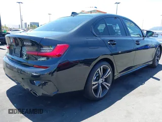 2020 BMW 3 Series 330i с VIN 3MW5R1J00L8B27239, выставлен на аукционе IAAI как лот 42269346 с пробегом 55 822 миль миль и . История ставок и продаж доступна на DreamBid. Изображение 4.