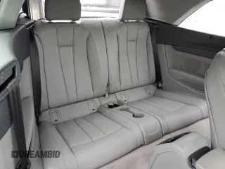 2019 Audi A5 Cabriolet Premium z VIN WAUWNGF59KN006471, wystawiony jako Copart lot #43563665 z przebiegiem 19 627 mil mil oraz Szkoda całkowita • Salvage title. Historia ofert i sprzedaży dostępna na DreamBid. Obrazek 10.