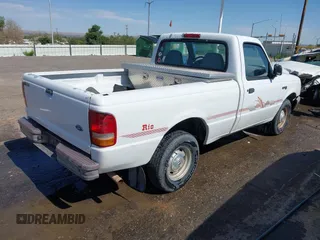 1995 Ford Ranger Splash z VIN 1FTCR10A5SUA65603, wystawiony jako IAAI lot #42461285 z przebiegiem 193 895 mil mil oraz . Historia ofert i sprzedaży dostępna na DreamBid. Obrazek 4.