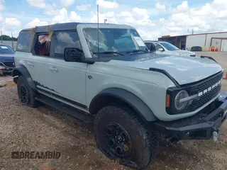 2021 Ford Bronco с VIN 1FMEE5DP6MLA61655, выставлен на аукционе IAAI как лот 42492762 с пробегом 88 313 миль миль и . История ставок и продаж доступна на DreamBid. Изображение 1.
